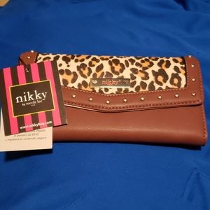 NWT RFID Nikky Wallett